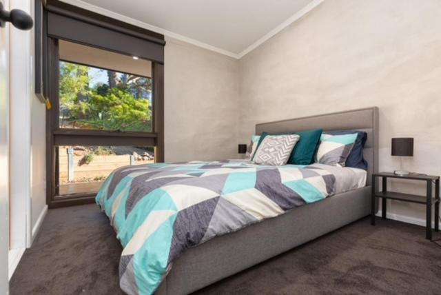 Holiday home Mudbrick House Gembrook